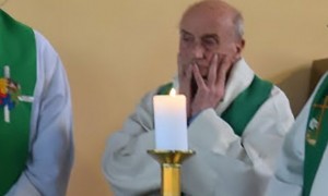 Ο 84χρονος '''ιερέας''', Jacques Hamel, που έσφαξαν οι τζιχαντιστές στην εκκλησία της Νορμανδίας