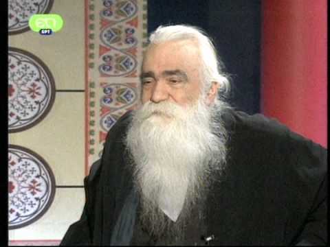    Αρχιμ. Ανανίας Κουστένης   