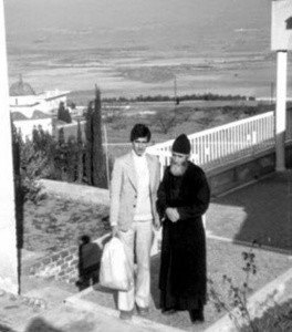 Ο γέρων Εφραίμ ο Βατοπαιδινός διηγείται σύγχρονα θαύματα του Αγίου Παισίου